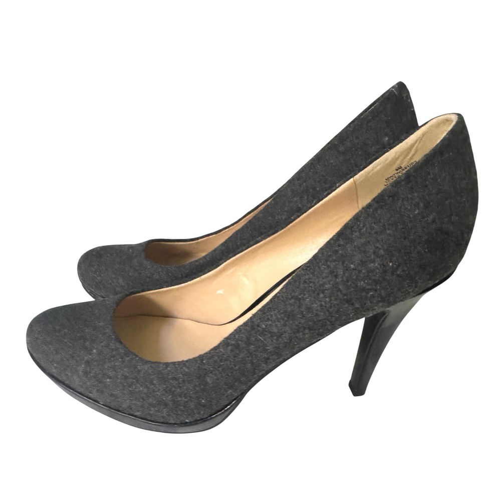 Nine West Womens Gray Felt flannel Platform High Heel Pumps Size 8M NWOT